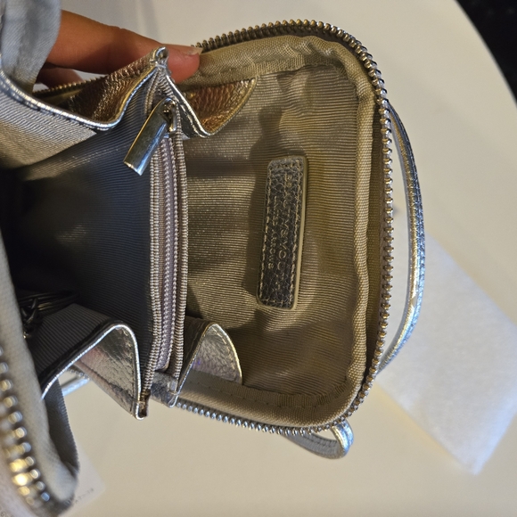 United Arrows (ユナイテッド アローズ) multi use leather phone carrying case,shoulder strap - Picture 6 of 10